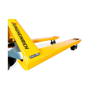 Hand Lift Jungheinrich AM 22 load capacity 2 tons fork width 685x1150 mm. tandem nylon wheel