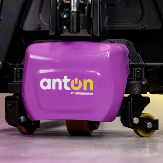 รถลากพาเลทไฟฟ้า AntOn by Jungheinrich 1.5 ตัน 68x1150 มม แบตลิเธียมไอออน
