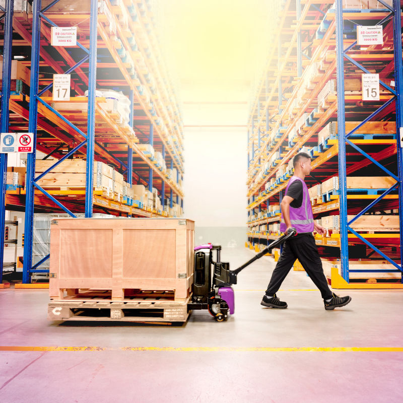 รถลากพาเลทไฟฟ้า AntOn by Jungheinrich รุ่น PTL 1.5 685x1150 mm