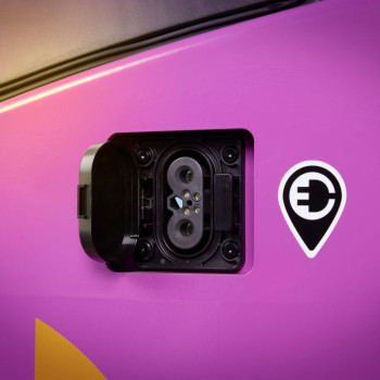 รถโฟล์คลิฟท์ไฟฟ้า 2 ตัน CBH 2.0 DZ 4500 ประสิทธิภาพสูง ราคาคุ้มค่า | AntOn by Jungheinrich