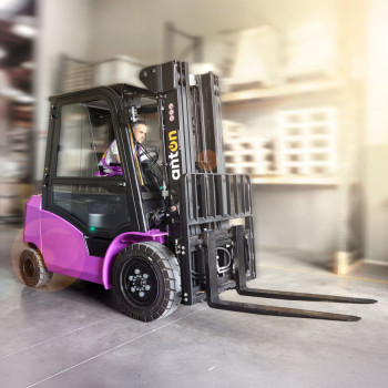 Electric forklift - CBH 2.0 | Mast 4500mm | AntOn by Jungheinrich